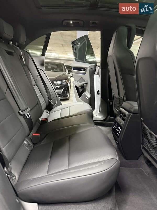 Внедорожник / Кроссовер Porsche Macan 2024 в Одессе фото 23 Внедорожник / Кроссовер Porsche Macan 2024 в Одессе