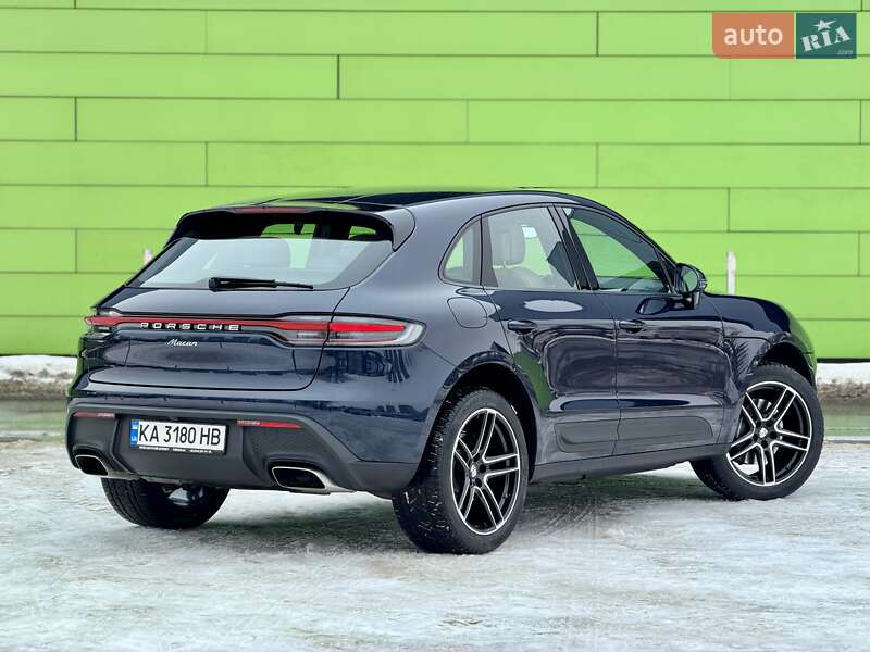 Внедорожник / Кроссовер Porsche Macan 2021 в Киеве