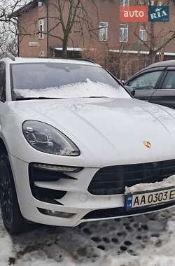 Внедорожник / Кроссовер Porsche Macan 2017 в Киеве
