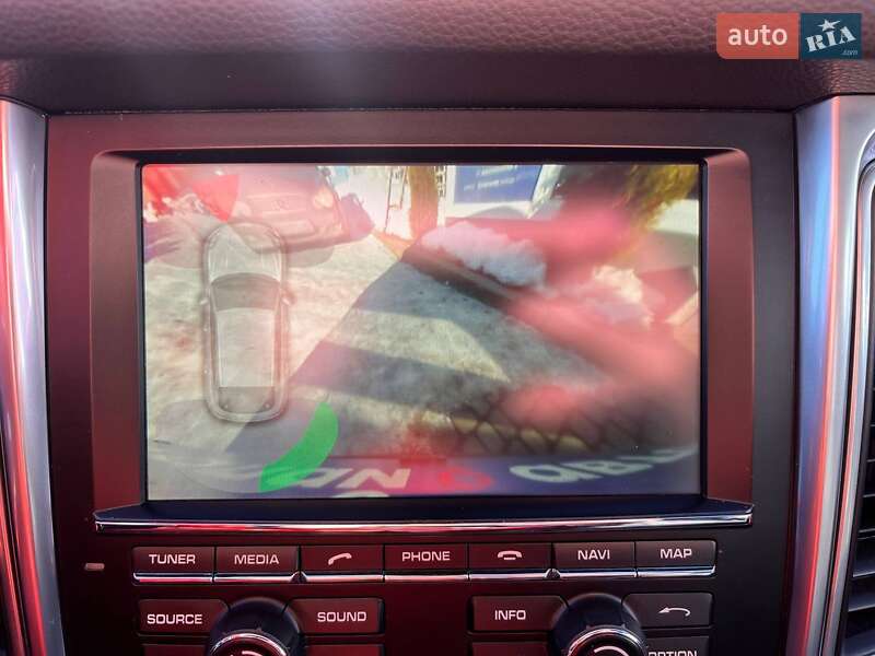 Позашляховик / Кросовер Porsche Macan 2014 в Львові