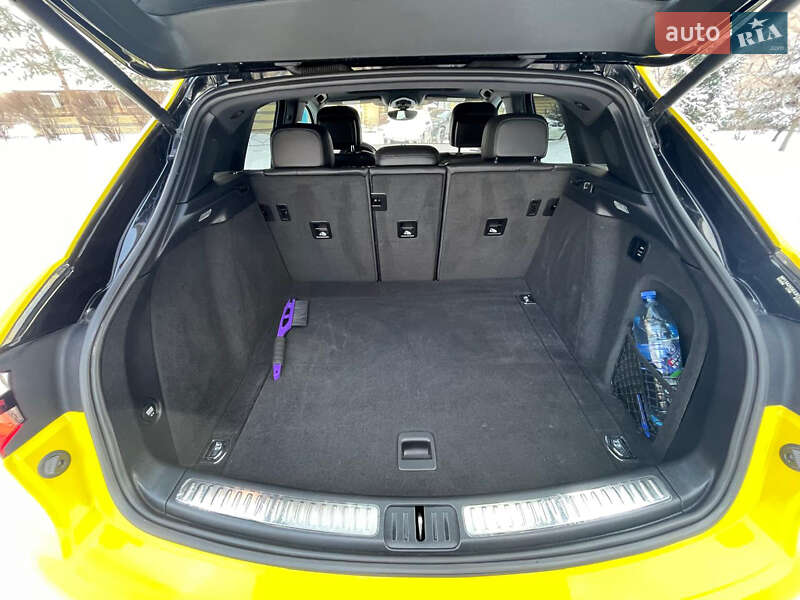 Внедорожник / Кроссовер Porsche Macan 2018 в Киеве