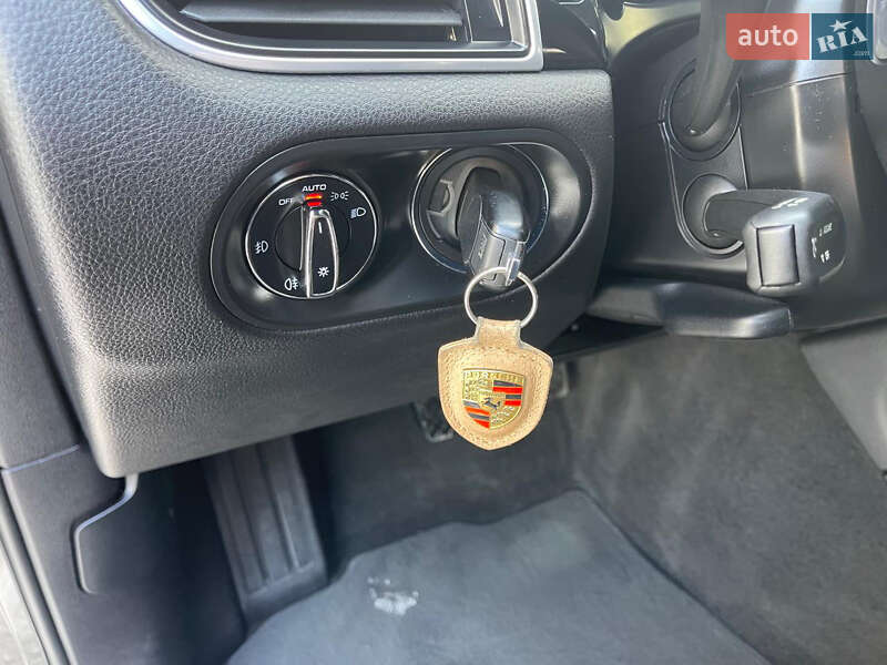 Внедорожник / Кроссовер Porsche Macan 2018 в Киеве