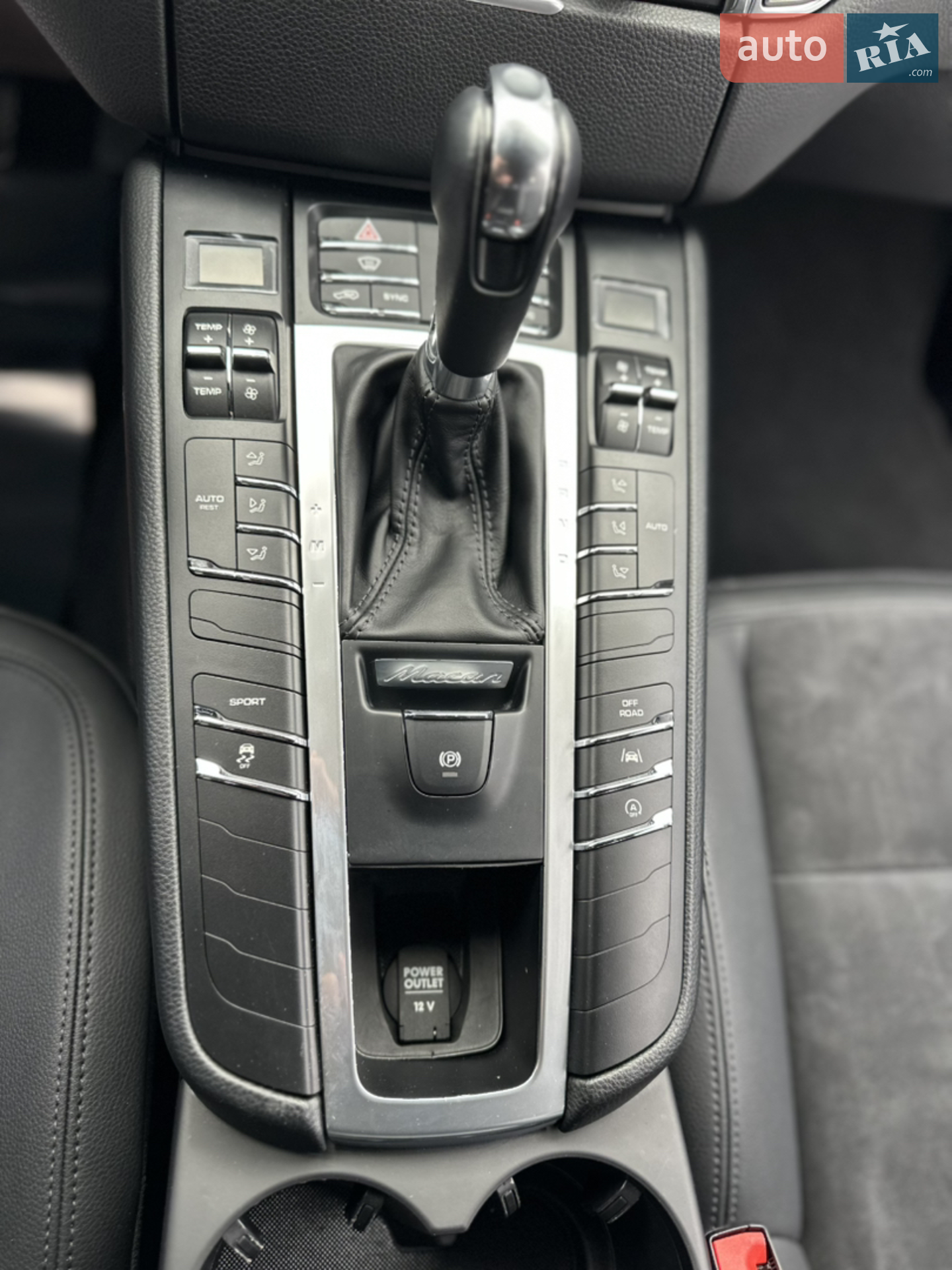 2018 Porsche Macan - мініатюра 26