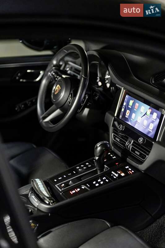 Позашляховик / Кросовер Porsche Macan 2023 в Тернополі