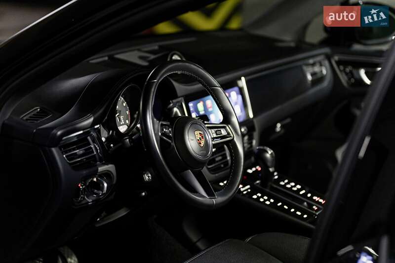 Позашляховик / Кросовер Porsche Macan 2023 в Тернополі