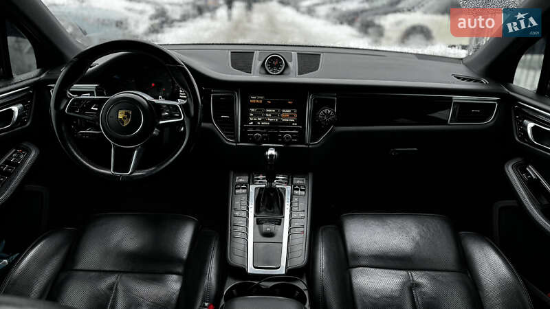 Позашляховик / Кросовер Porsche Macan 2016 в Києві