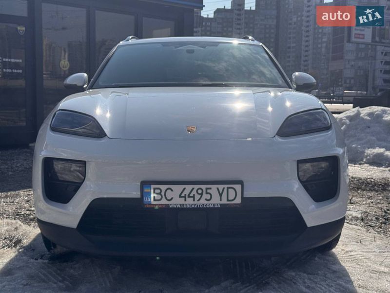 Позашляховик / Кросовер Porsche Macan 2024 в Києві