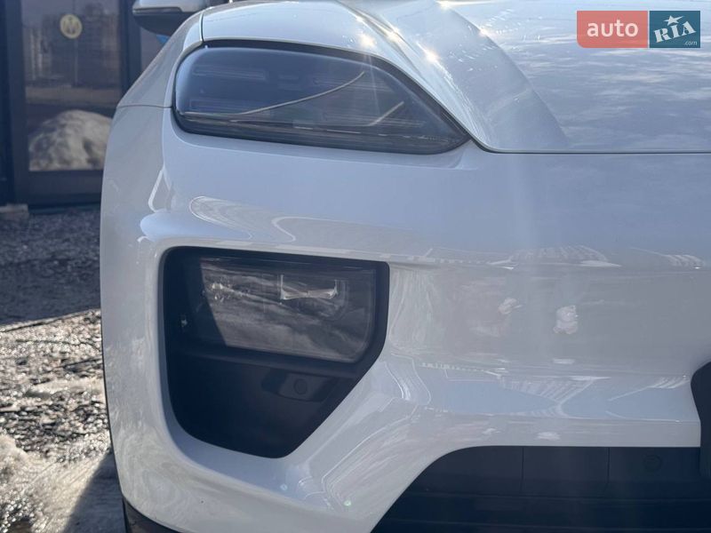 Позашляховик / Кросовер Porsche Macan 2024 в Києві