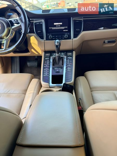 Внедорожник / Кроссовер Porsche Macan 2016 в Хмельницком