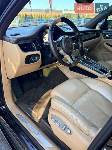 Внедорожник / Кроссовер Porsche Macan 2016 в Хмельницком