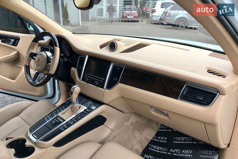 Позашляховик / Кросовер Porsche Macan 2016 в Києві