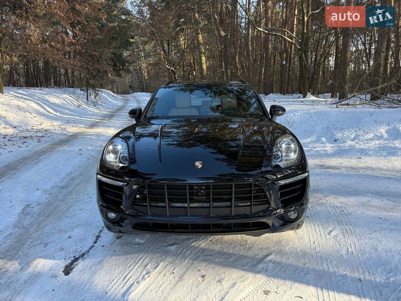 Позашляховик / Кросовер Porsche Macan 2016 в Білогородці