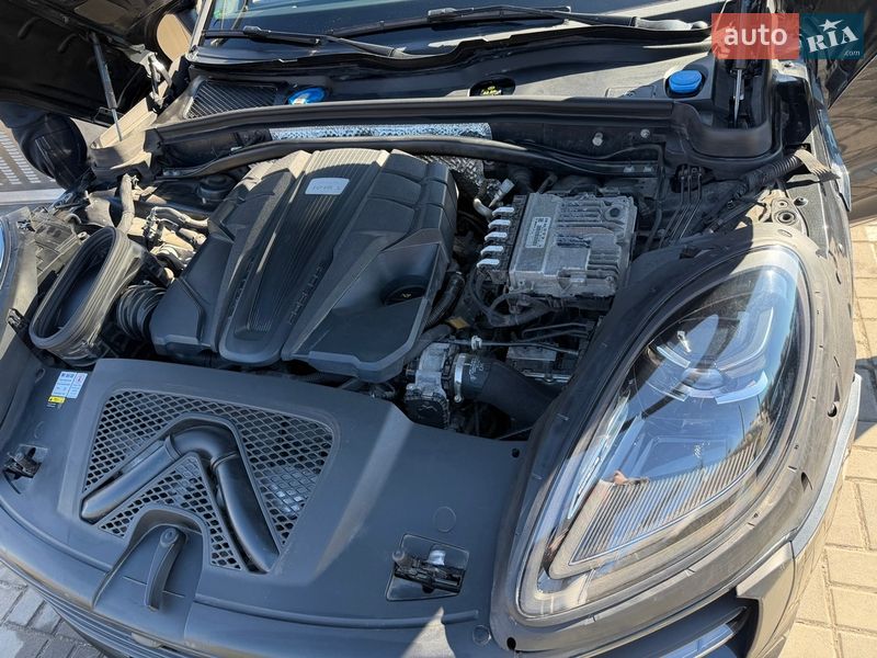 Внедорожник / Кроссовер Porsche Macan 2019 в Киеве