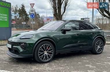 Позашляховик / Кросовер Porsche Macan 2024 в Києві