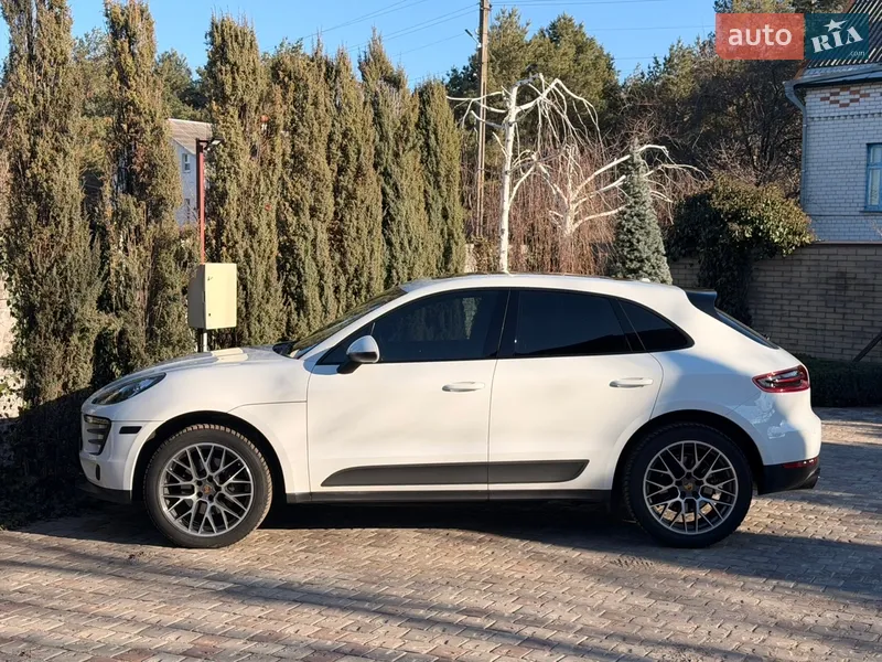 Porsche Macan
