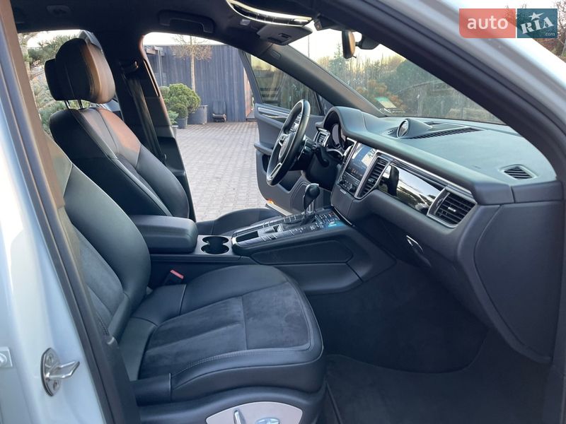 Внедорожник / Кроссовер Porsche Macan 2018 в Луцке