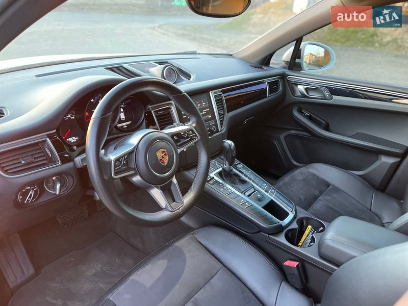 Внедорожник / Кроссовер Porsche Macan 2018 в Луцке