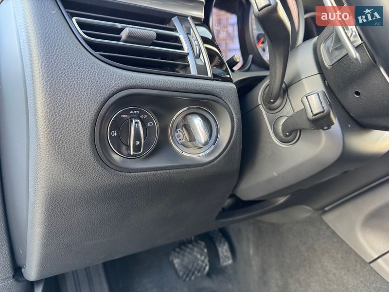 Внедорожник / Кроссовер Porsche Macan 2019 в Харькове