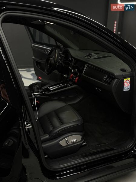 Внедорожник / Кроссовер Porsche Macan 2022 в Днепре