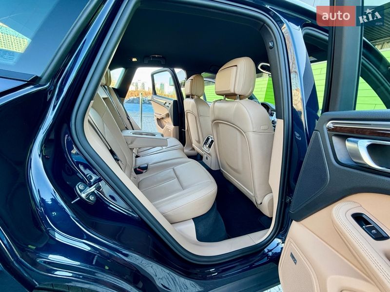 Позашляховик / Кросовер Porsche Macan 2021 в Києві