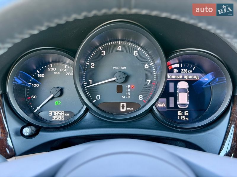 Позашляховик / Кросовер Porsche Macan 2021 в Києві