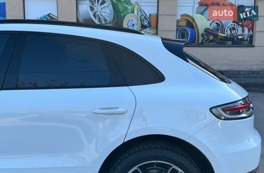 Внедорожник / Кроссовер Porsche Macan 2019 в Киеве
