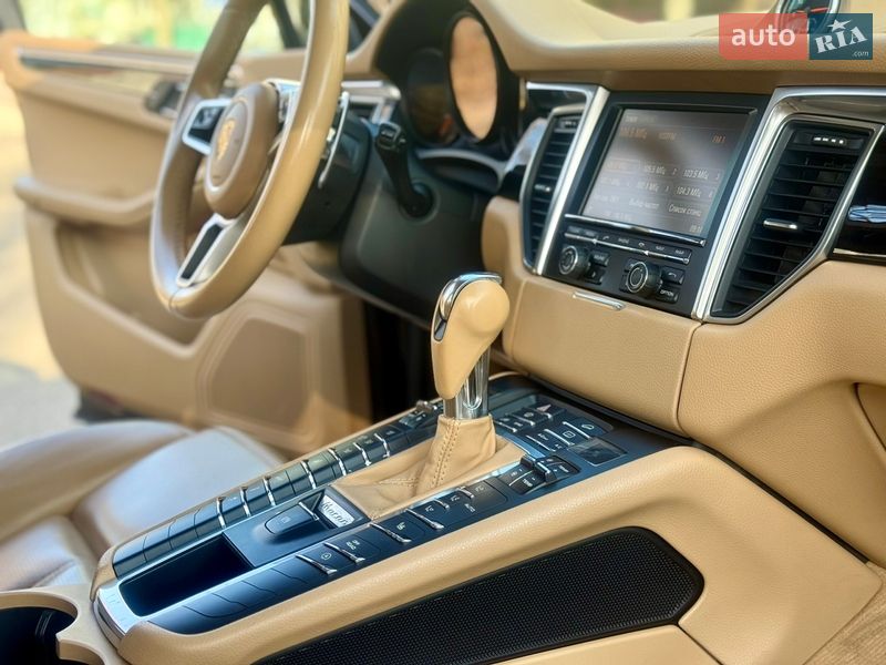 Позашляховик / Кросовер Porsche Macan 2014 в Києві