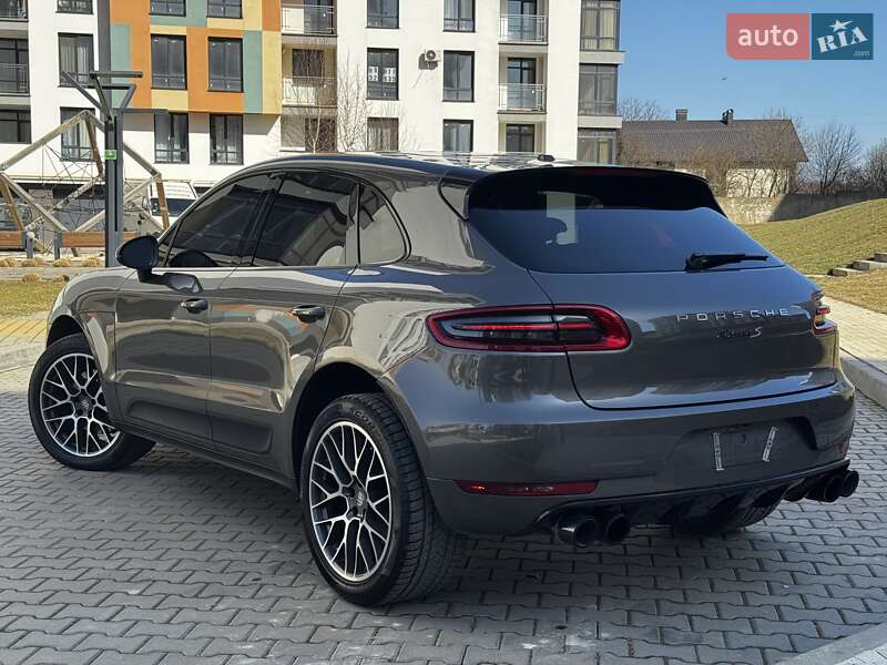 Позашляховик / Кросовер Porsche Macan 2015 в Івано-Франківську
