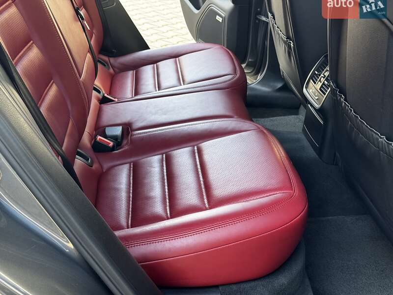 Позашляховик / Кросовер Porsche Macan 2015 в Івано-Франківську