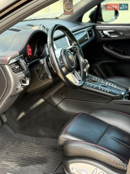 Внедорожник / Кроссовер Porsche Macan 2016 в Одессе