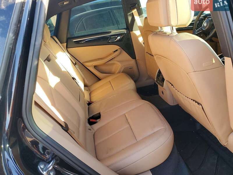 Внедорожник / Кроссовер Porsche Macan 2024 в Киеве
