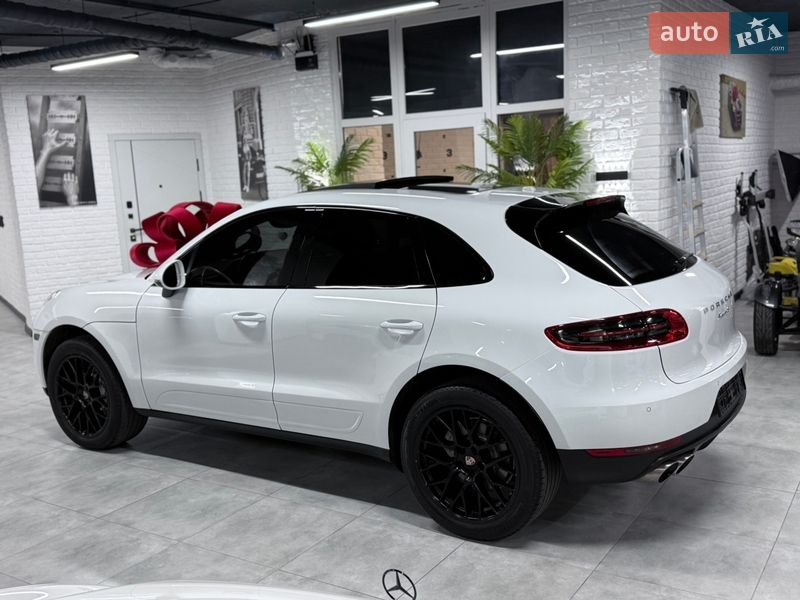 Внедорожник / Кроссовер Porsche Macan 2015 в Одессе