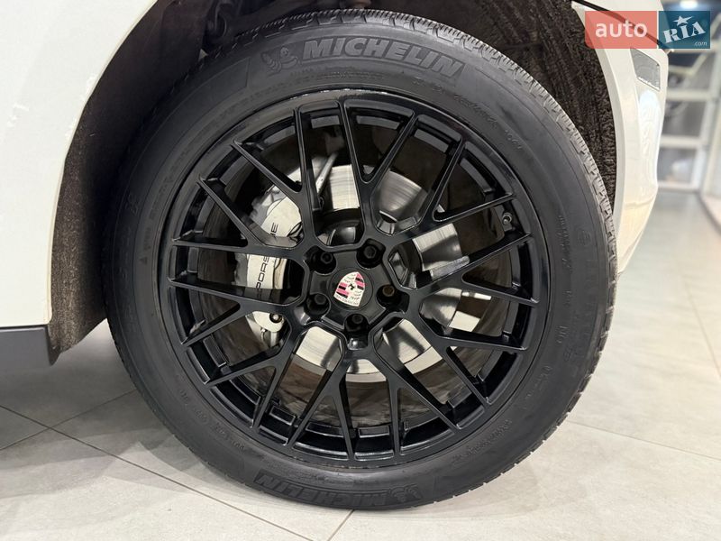 Внедорожник / Кроссовер Porsche Macan 2015 в Одессе