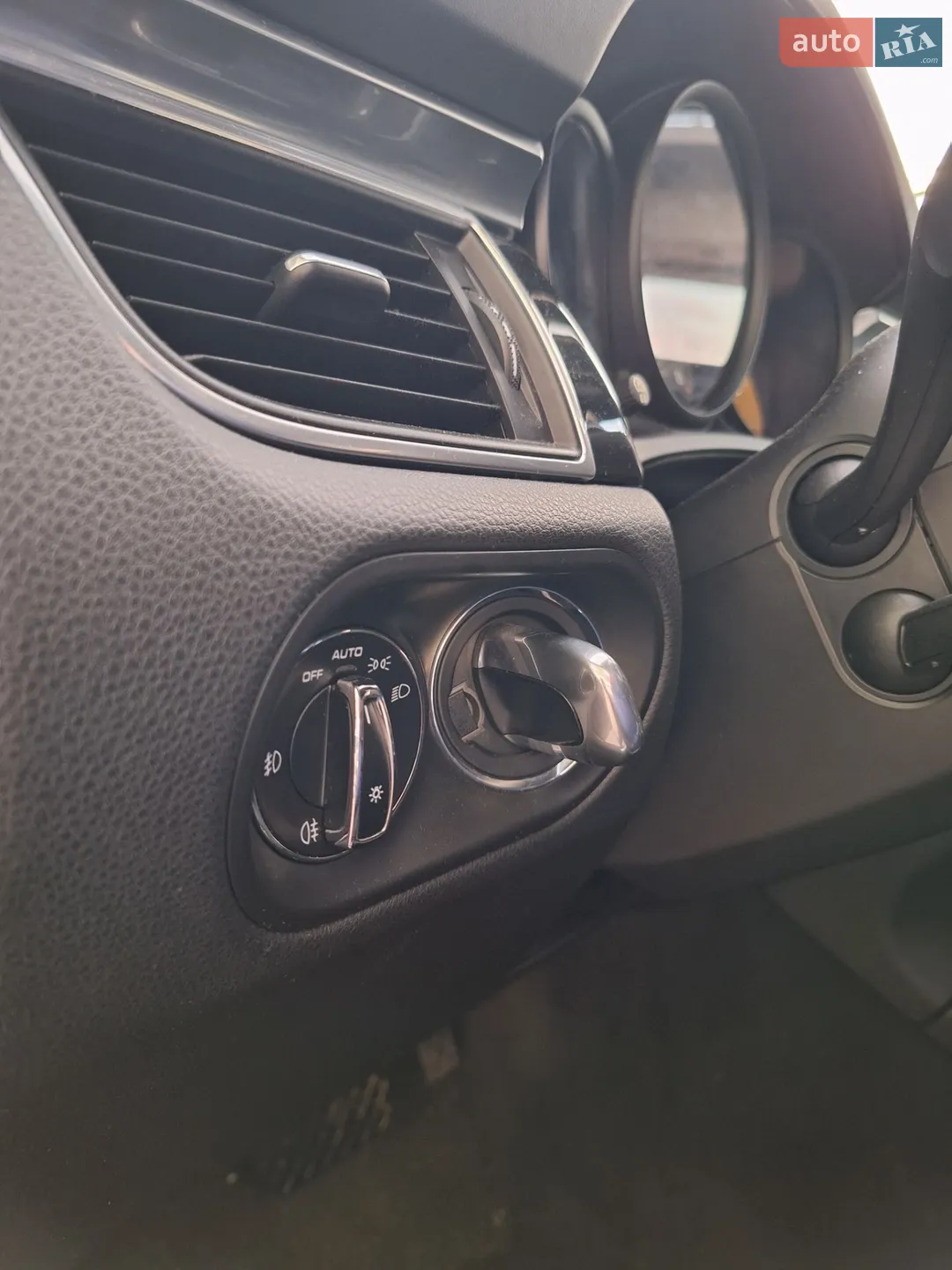 2016 Porsche Macan - мініатюра 15