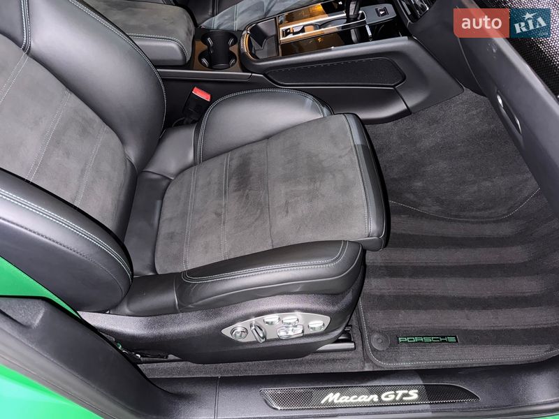 Внедорожник / Кроссовер Porsche Macan 2021 в Одессе