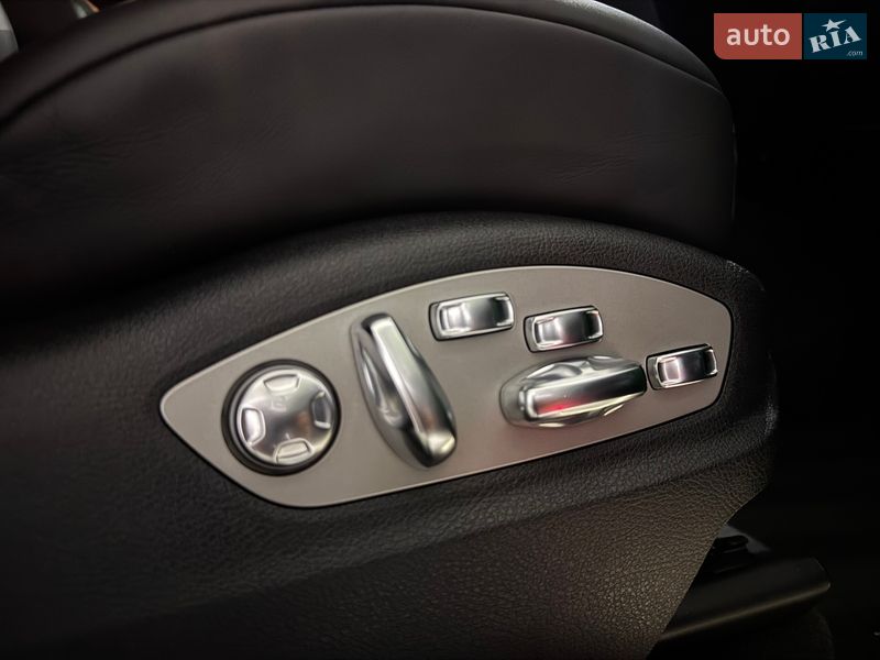 Внедорожник / Кроссовер Porsche Macan 2021 в Одессе