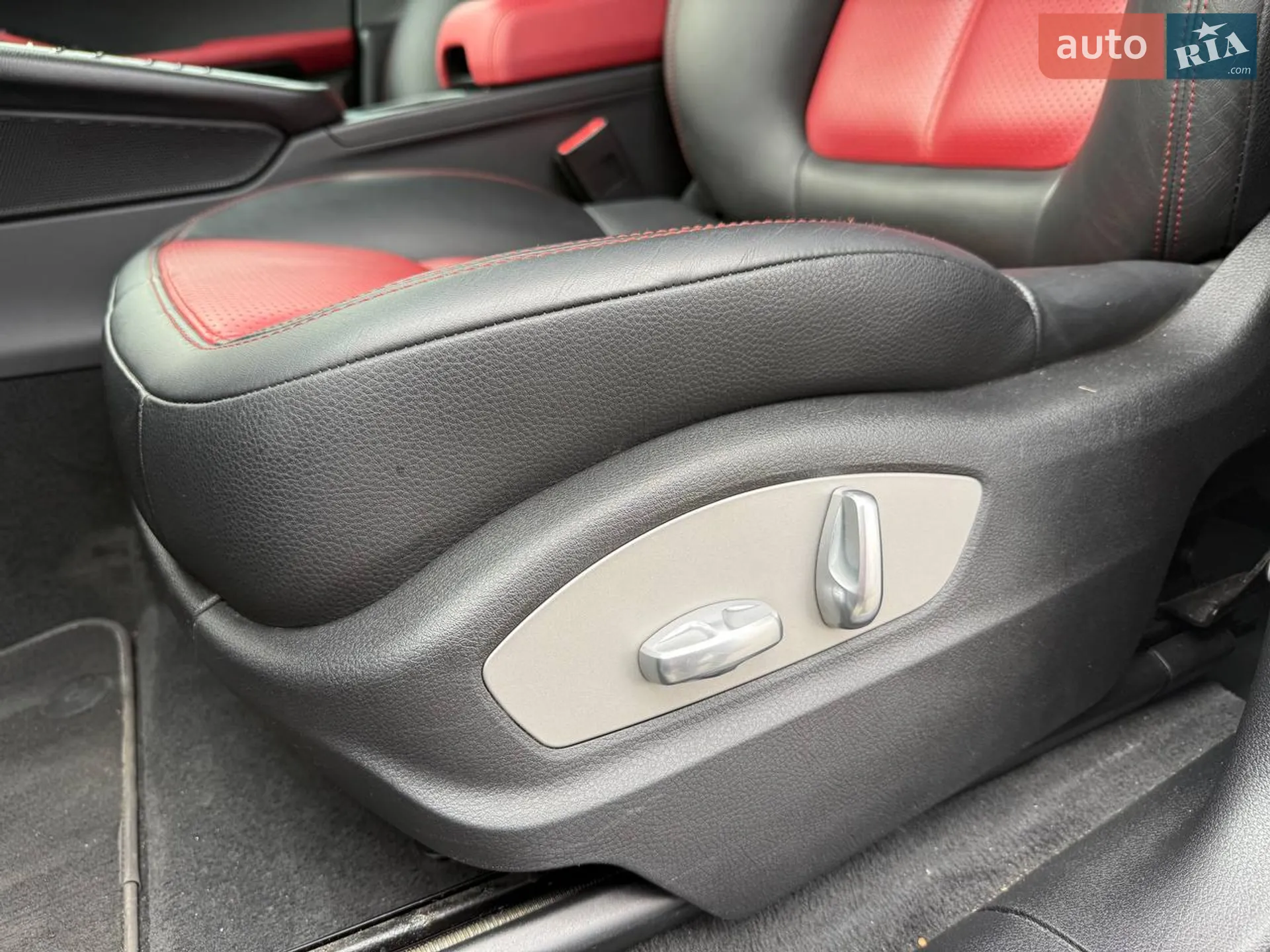 2019 Porsche Macan - мініатюра 31