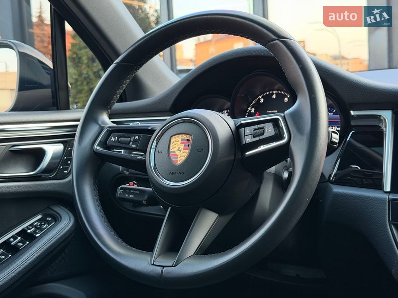 Позашляховик / Кросовер Porsche Macan 2022 в Києві