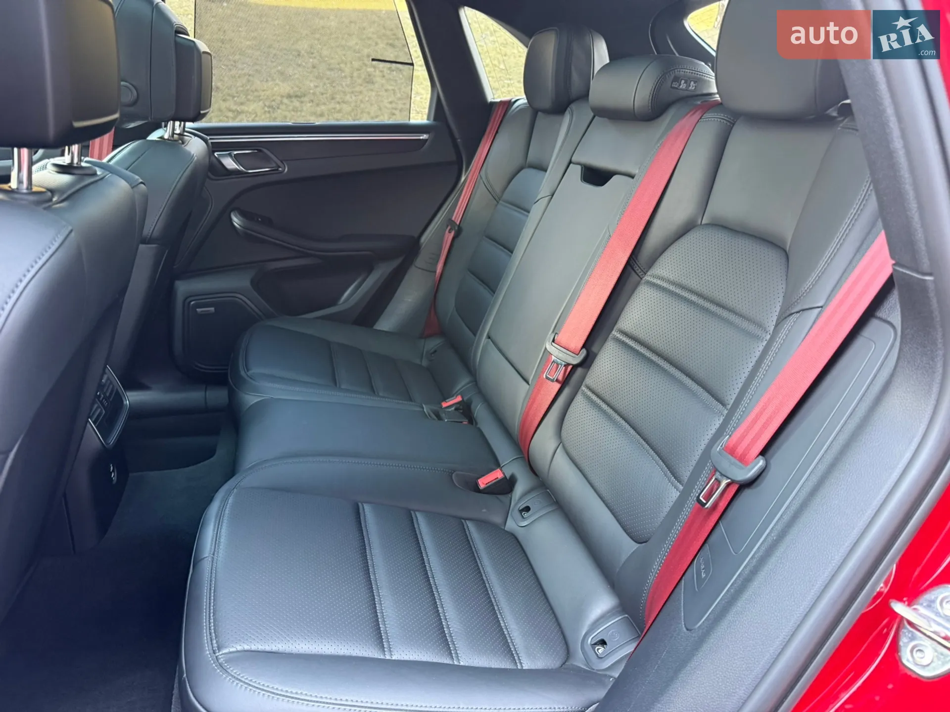 2021 Porsche Macan - мініатюра 10
