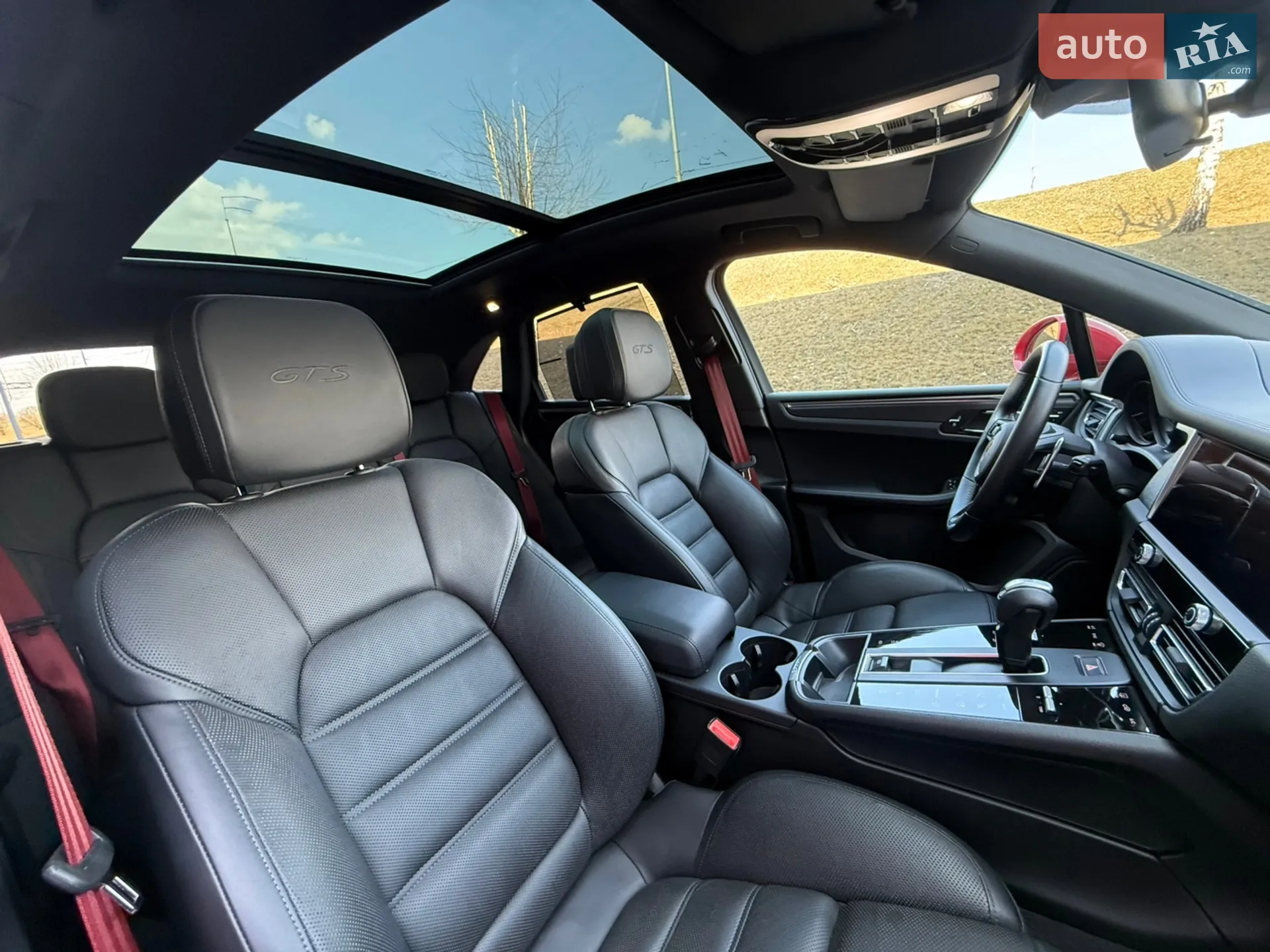 2021 Porsche Macan - мініатюра 16