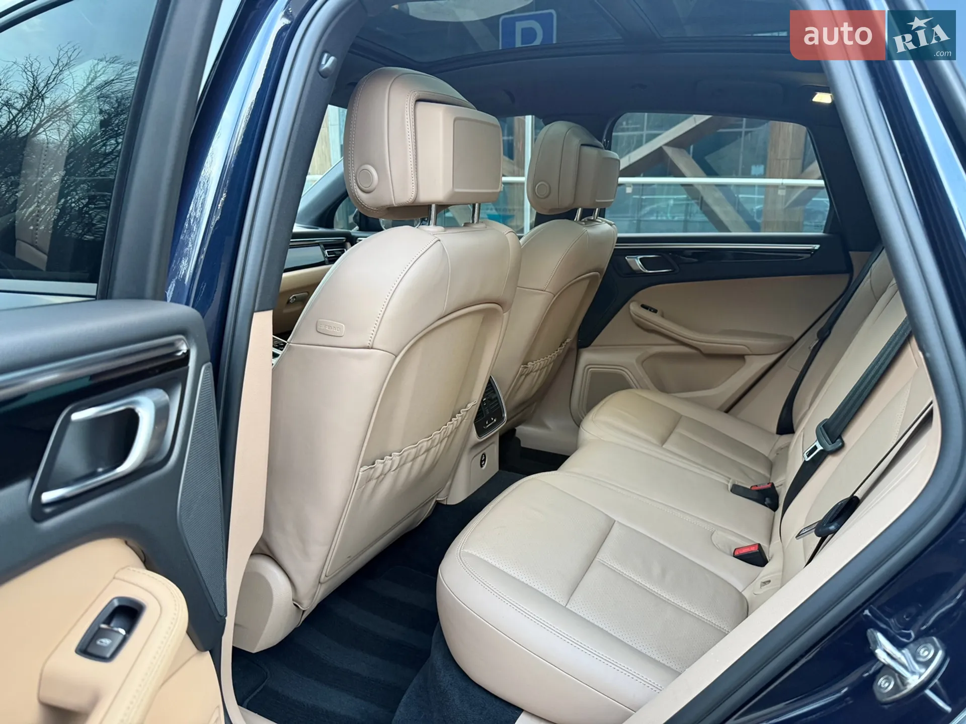 Porsche Macan 2023 VIN WP1AA2A55PLB15269 фото оголошення 12 з 18