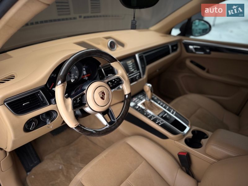 Позашляховик / Кросовер Porsche Macan 2015 в Львові