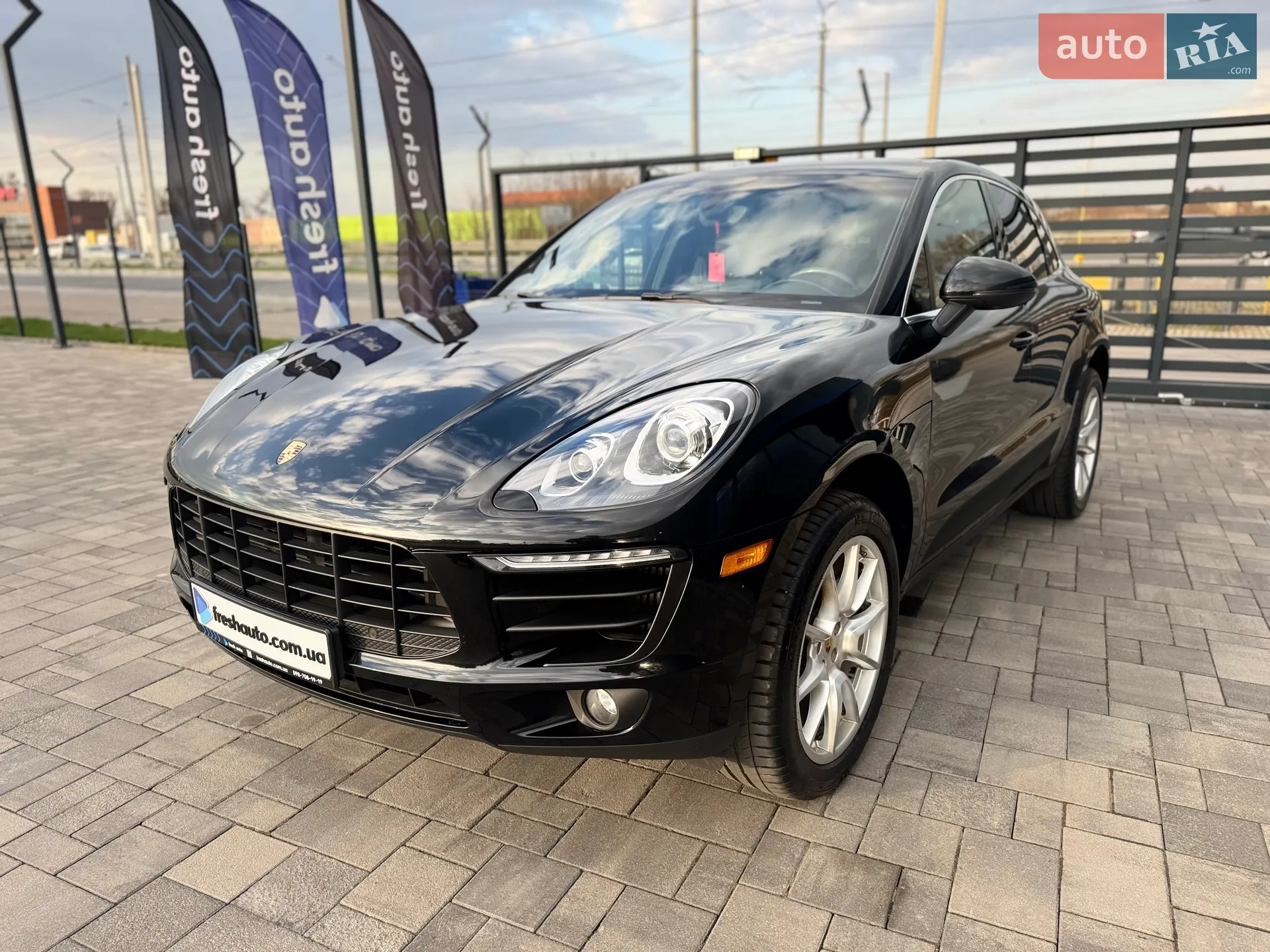 2015 Porsche Macan - мініатюра 9