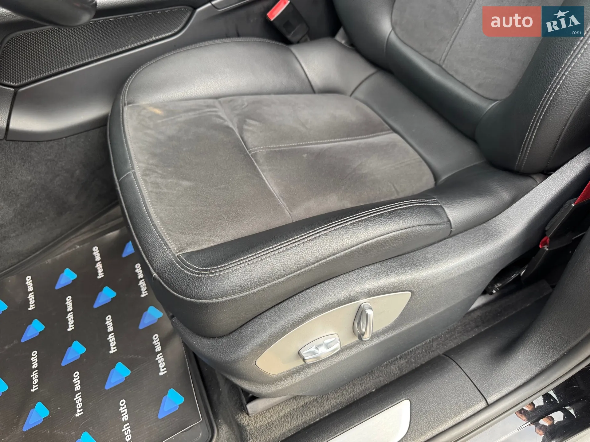 2015 Porsche Macan - мініатюра 19