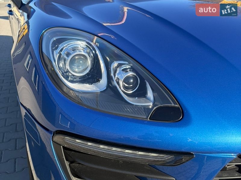 Позашляховик / Кросовер Porsche Macan 2017 в Києві