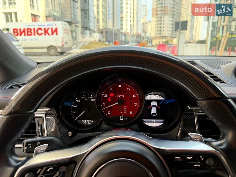 Позашляховик / Кросовер Porsche Macan 2016 в Києві фото 63 Позашляховик / Кросовер Porsche Macan 2016 в Києві