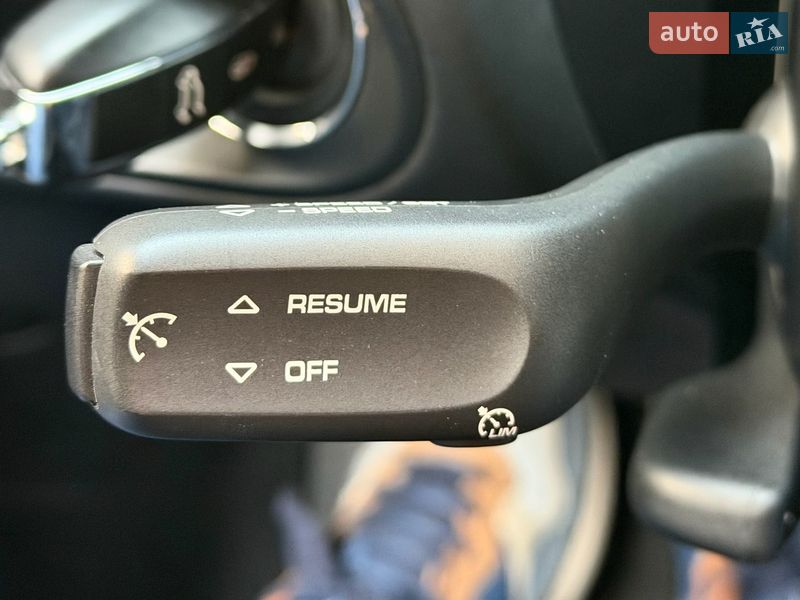 Позашляховик / Кросовер Porsche Macan 2016 в Києві фото 68 Позашляховик / Кросовер Porsche Macan 2016 в Києві