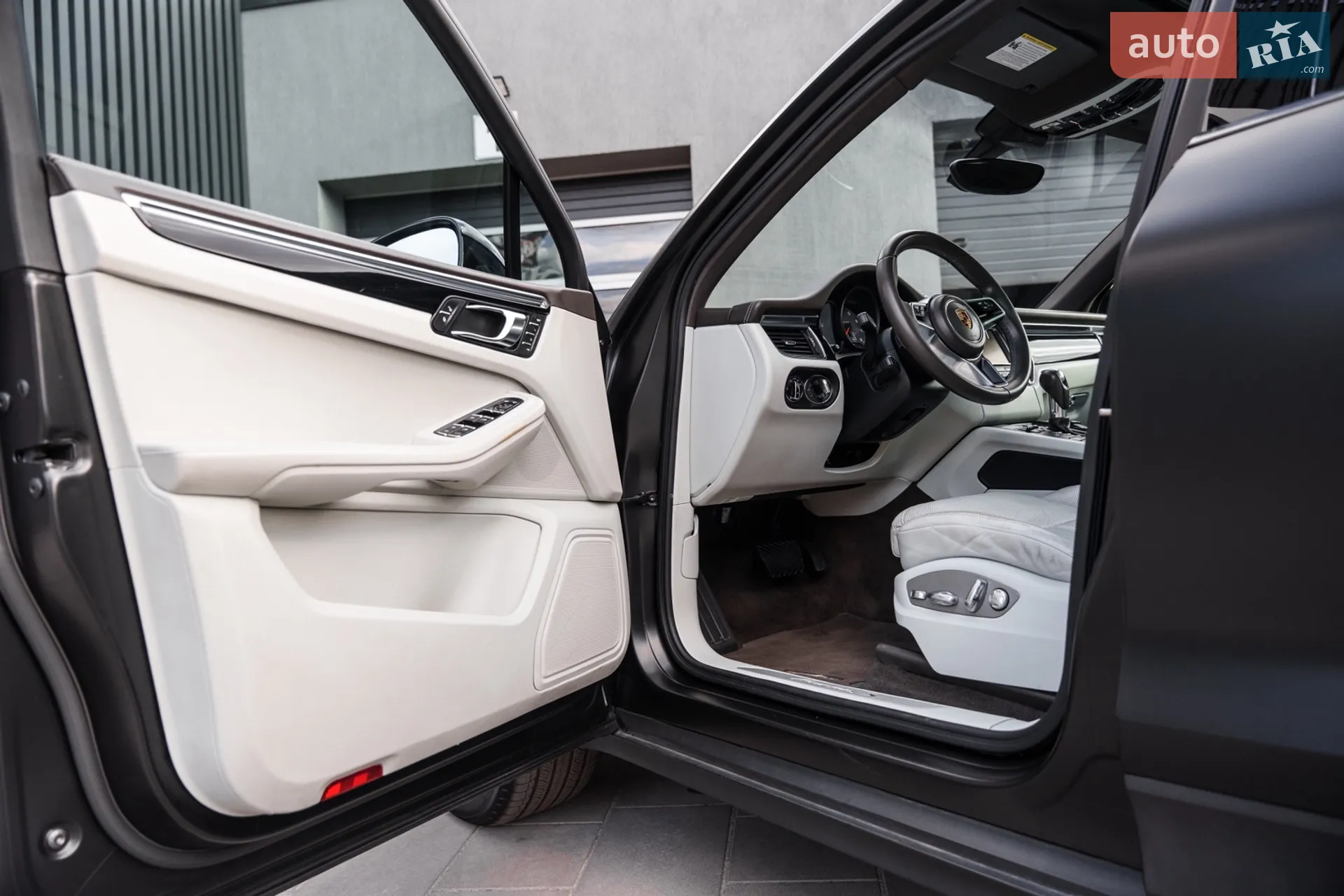 2015 Porsche Macan - мініатюра 20