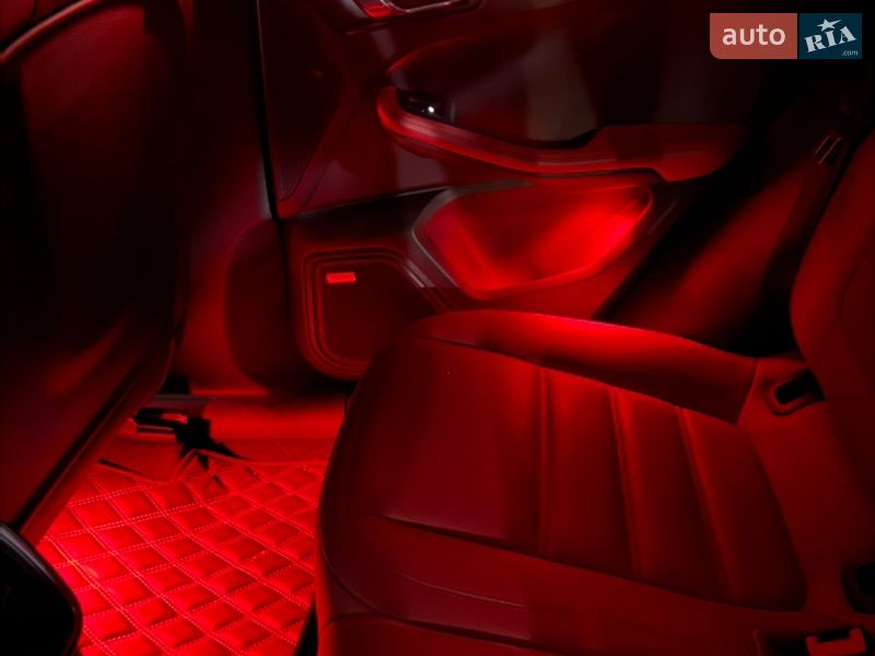 Позашляховик / Кросовер Porsche Macan 2016 в Винниках фото 13 Позашляховик / Кросовер Porsche Macan 2016 в Винниках