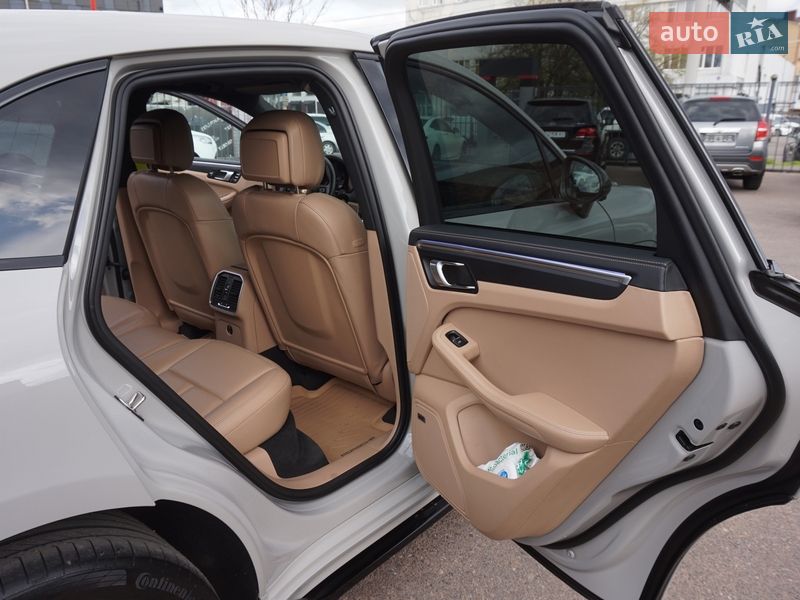 Позашляховик / Кросовер Porsche Macan 2022 в Одесі фото 31 Позашляховик / Кросовер Porsche Macan 2022 в Одесі